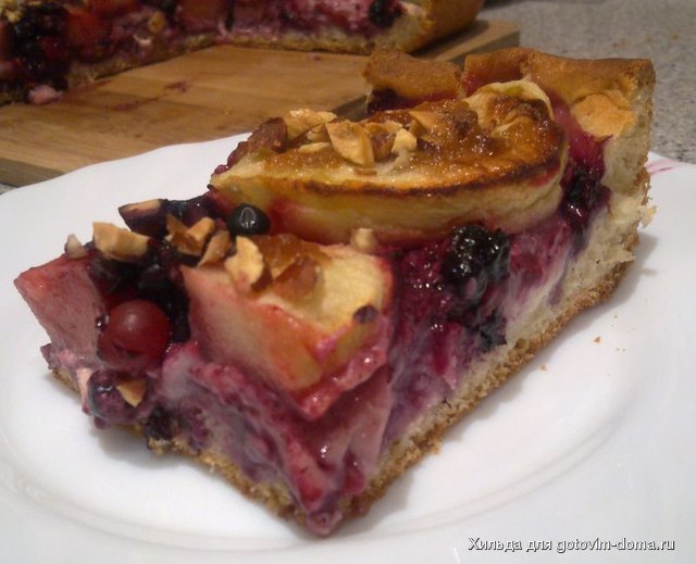 Пирог с заварным кремом, яблоками и ягодами2.jpg