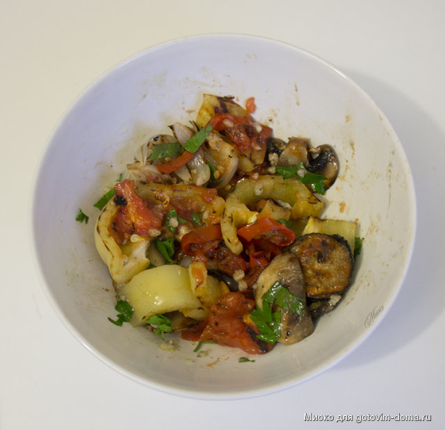 Салат-закуска из овощей гриль – кулинарный рецепт