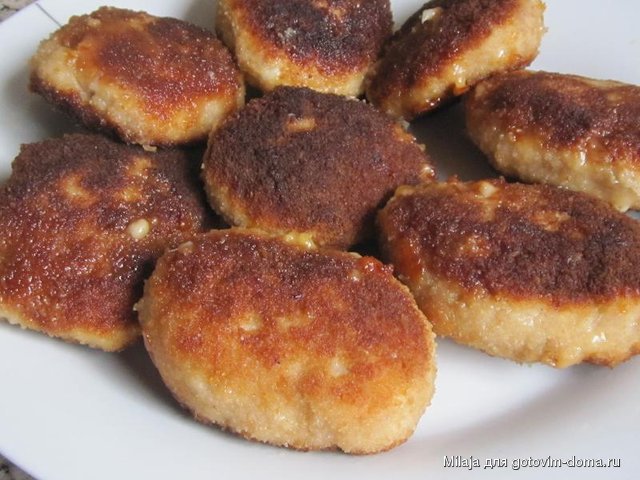 24.09. Куриные котлеты с сыром.JPG
