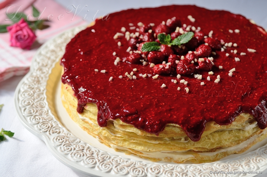 Блинный торт с вишней и маскарпоне
