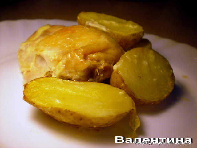 Печеня із молодої картоплі та курки.jpg
