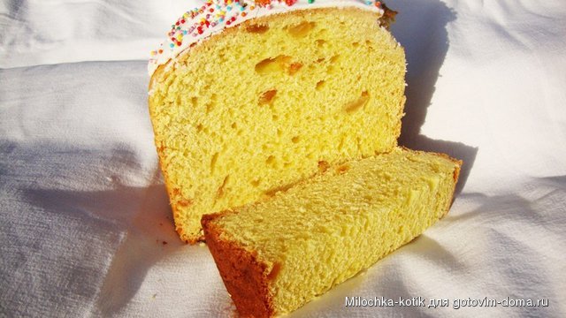 кулич шафрановый в разрезе.jpg