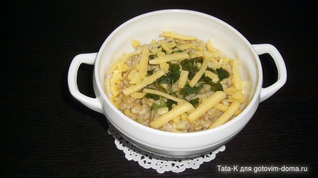 Овсяная каша со свежим шпинатом и сыром.JPG