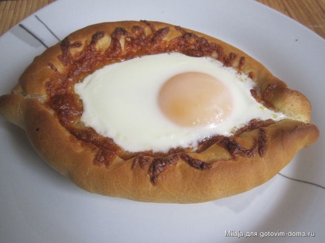 Хачапури по аджарски.JPG