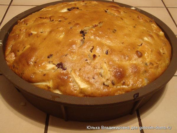коврижка с яблоками и орехами.JPG