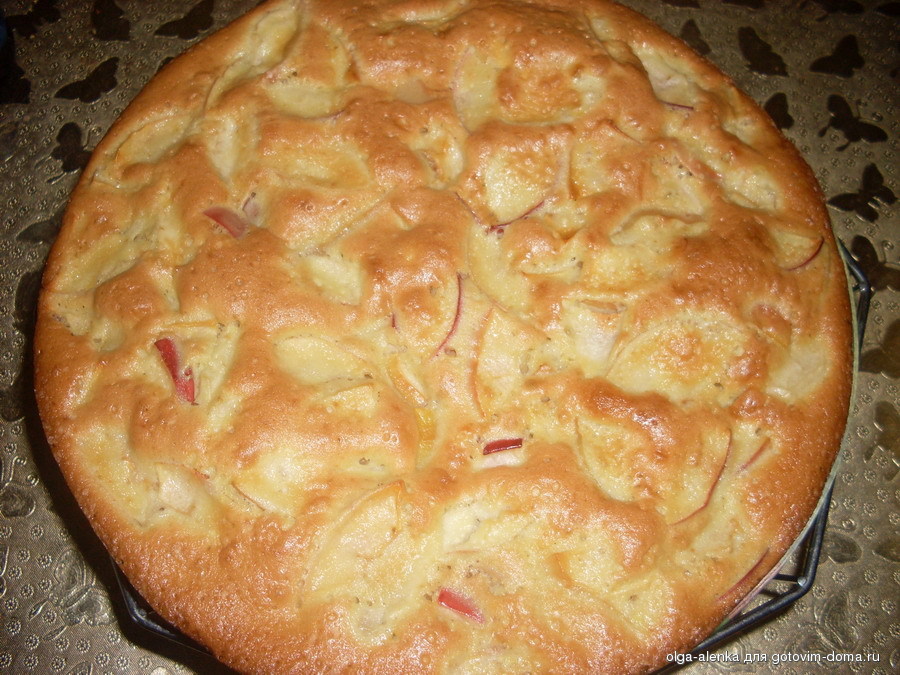 Пирог домашний шарлотка