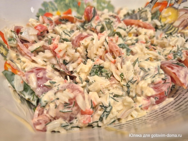 салат с крабопалками.jpg