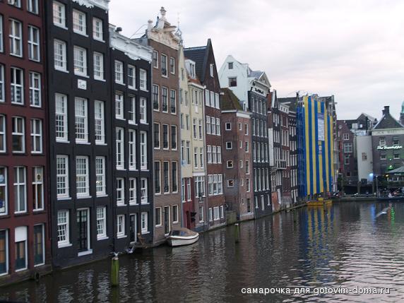 18 Амстердам Дома на воде.JPG