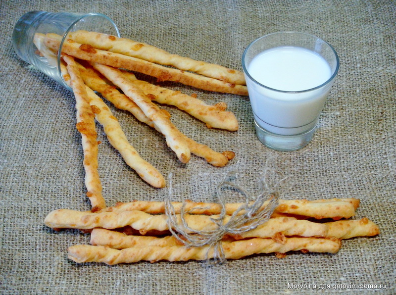 Хлебные палочки из теста