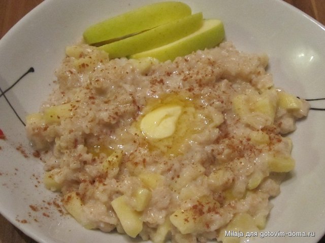 19.09.  Овсяная каша с яблоками.JPG