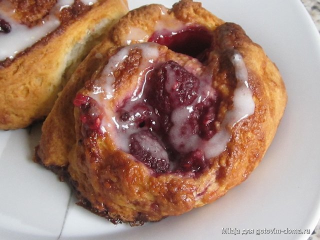 09.05. Малиновые булочки - улитки.JPG