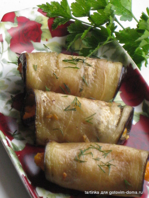 баклажанные рулетики.jpg