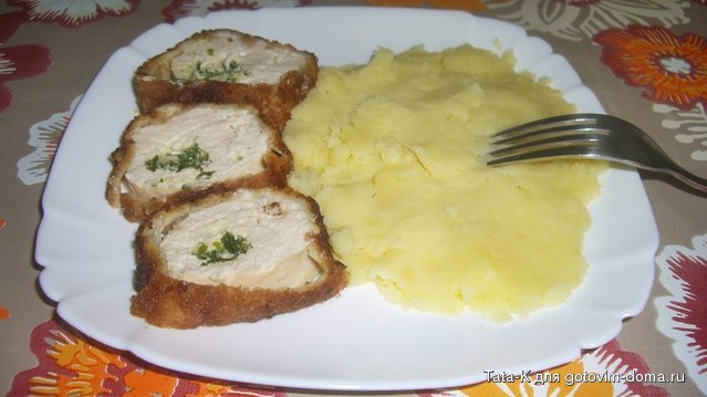 Картофельное пюре с котлетой по-киевски.JPG