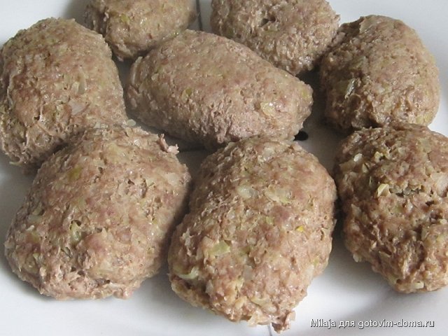 25.07. Паровые говяжьи котлеты с капустой.JPG