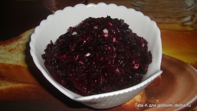 Салат из печеной свеклы с чесноком и ОМ.JPG