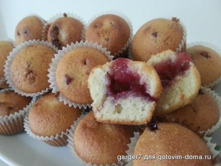 Jammy-Oliver-Muffins (1).jpg