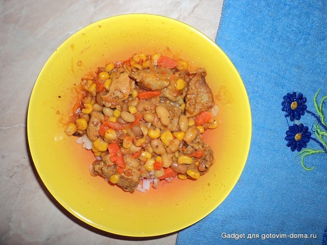 свинина, тушенная с фасолью и кукурузой (2)_мал.JPG