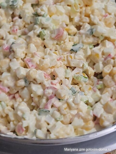 Салат с кукурузой и краб.палками.jpg