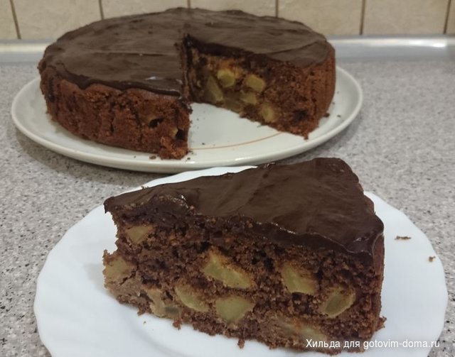 Пирог Шоколадный с яблоками.JPG