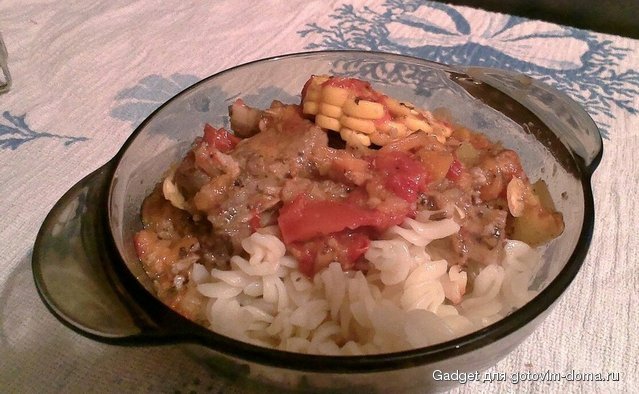 свинина, тушеная с овощами и кукурузой.jpg