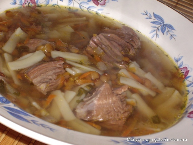 Чечевичный суп с говядиной и лапшой.JPG