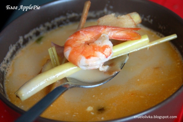 Тайский суп Том Ям (с креветками)