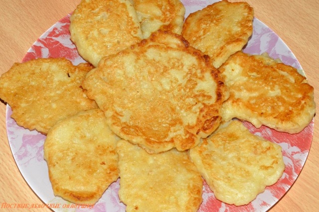 Постные яблочные оладушки.JPG