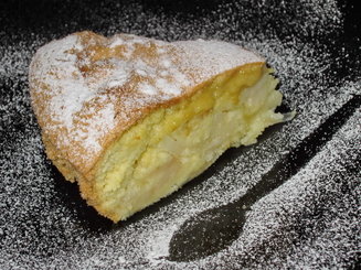 Шарлотка с яблоками