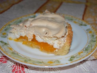 Пирог с малиной и меренгой (безе)
