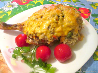 Курица, фаршированная овощами