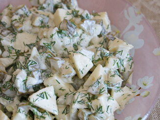 Луковый салат с яблоками по-польски