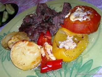 Яшлыкский ужин (говядина с овощами в духовке)