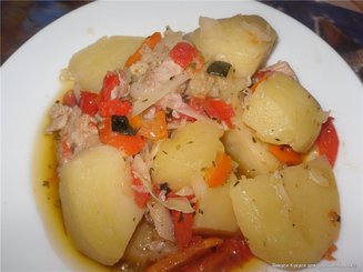 Овощное рагу с картофелем и курицей