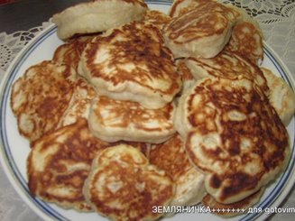 Пышные оладушки на дрожжах