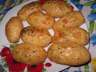 Картофель, запеченный под соусом