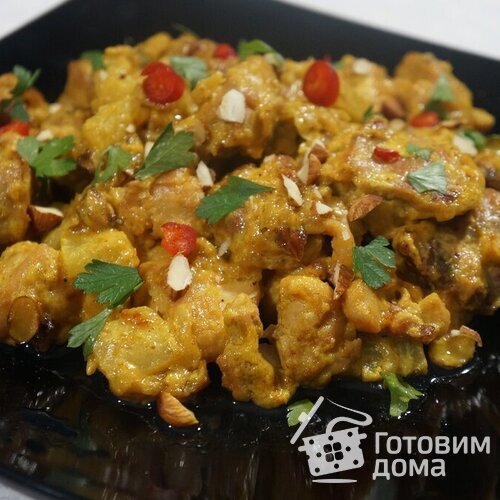 Курица с ананасом в соусе карри