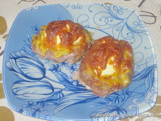 Мясные гнёзда с яйцом и сыром
