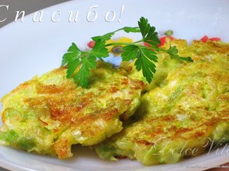 Капустные оладьи с сыром
