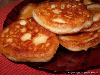 Пышные оладушки на дрожжах
