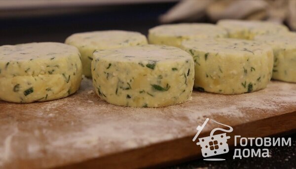 Сырники с сыром и зеленью фото к рецепту 8