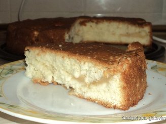 Шарлотка с яблоками