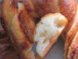 Эстонский венок с корицей и маком