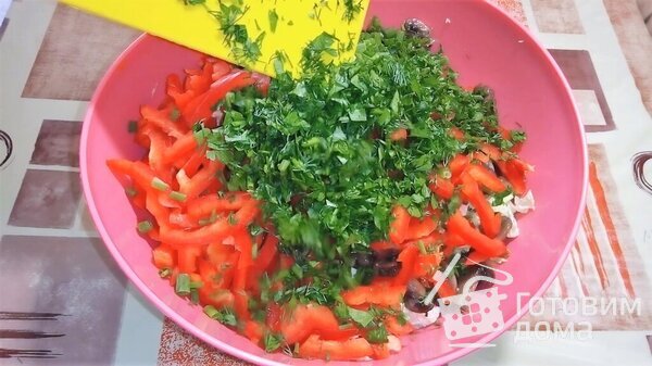 Салат из пекинской капусты с грибами и мясом фото к рецепту 4