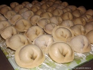 Универсальное тесто для вареников, пельменей, поз, чебуреков