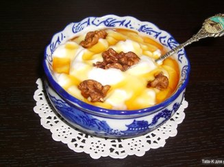 Странгисто ме мели (греческий йогурт с мёдом и орехами)
