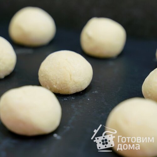 Как приготовить Творожные шарики жареные в масле на сковороде рецепт пошагово