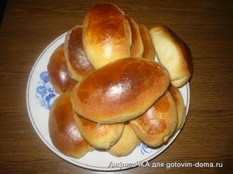 Пирожки с вишней и чёрной смородиной