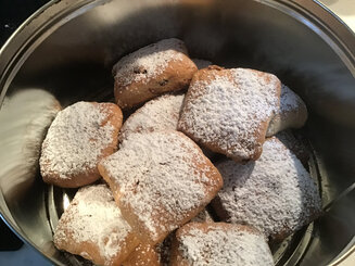 Немецкие рождественские штоллены