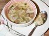 Угра чучвара (бульон с лапшой, пельменями и фрикадельками)