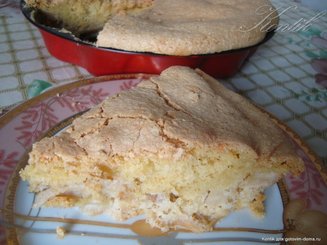 Шарлотка с яблоками